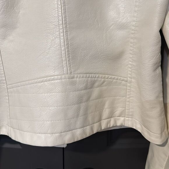 NWOT LEVI'S Faux Leather Jacket white cream oyster medium - Picture 14 of 15